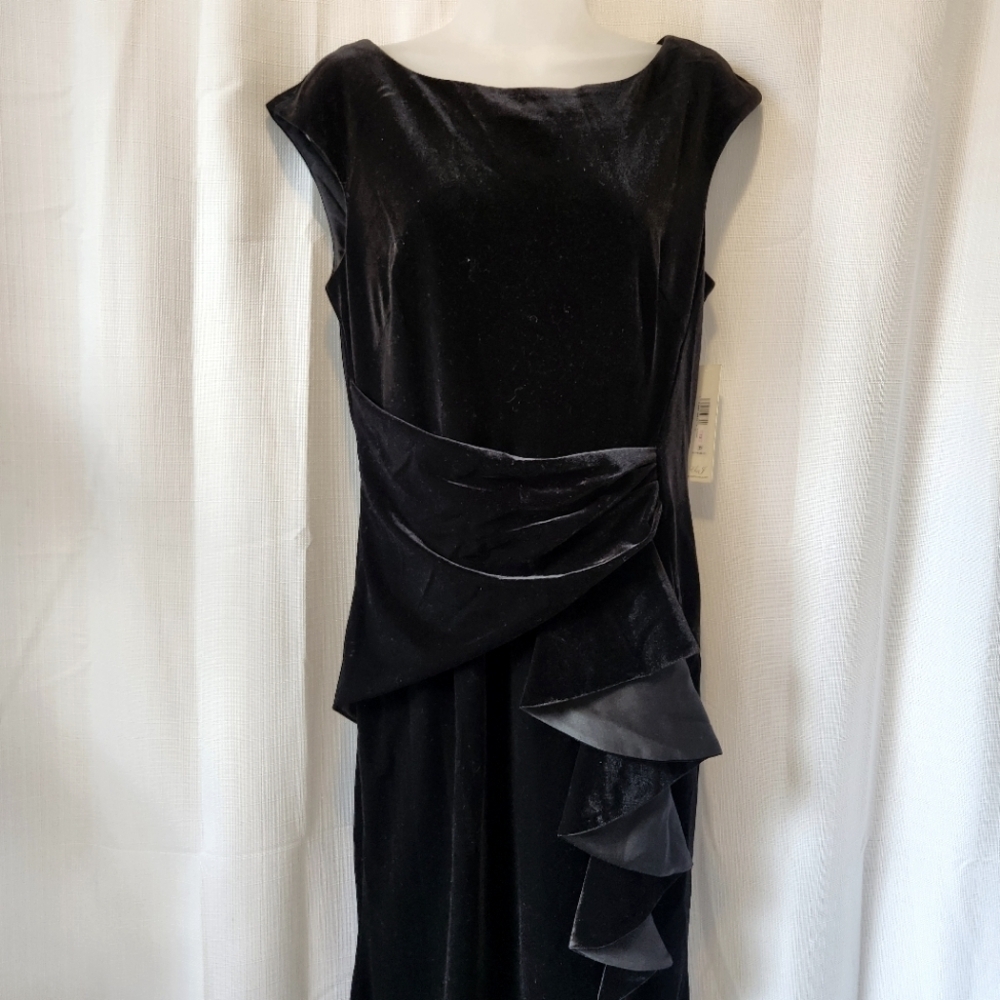 Eliza J Sleeveless Cascading Ruffle Velvet Maxi Evening Gown In Black Size 10 - Picture 3 of 9